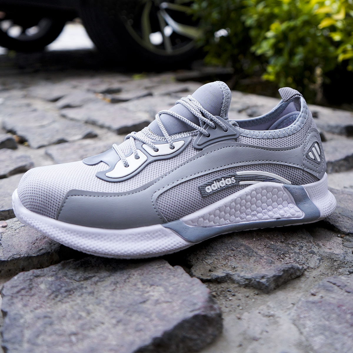 کفش ورزشی مردانه adidas طوسی مدل Broks