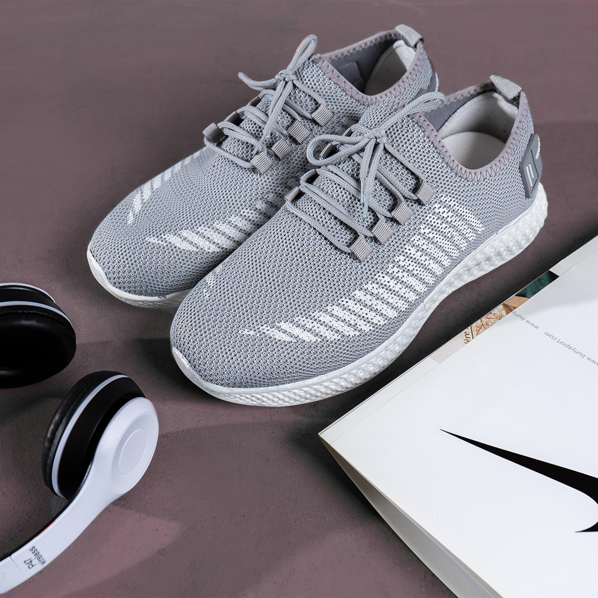 کفش ورزشی آف وایت مردانه طوسی روشن مدل Elio