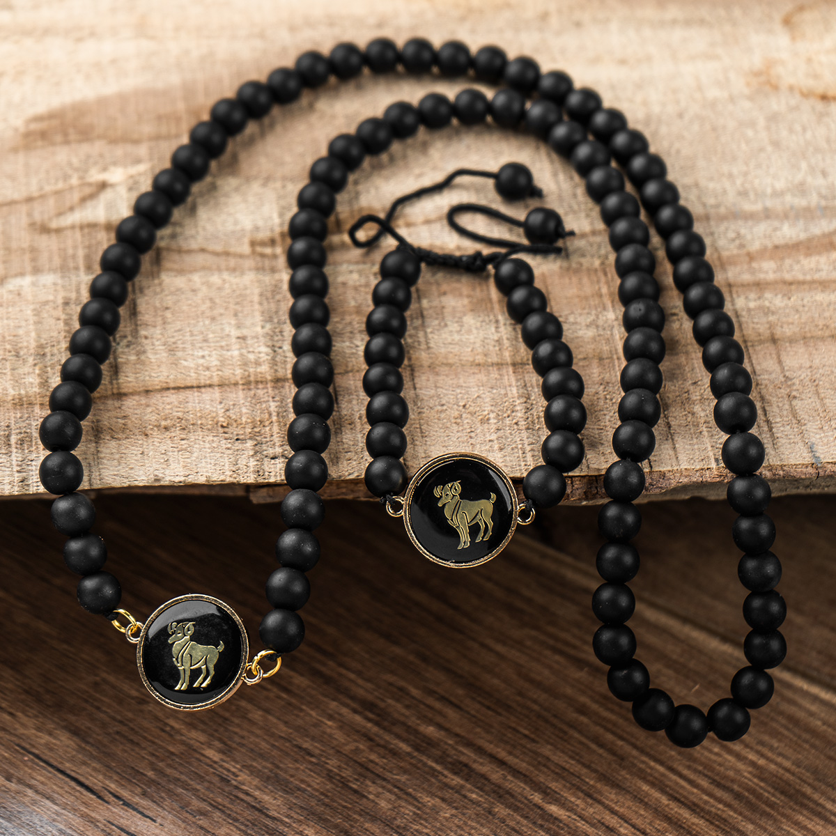 نیم ست مهره ای مشکی مدل Farvardin