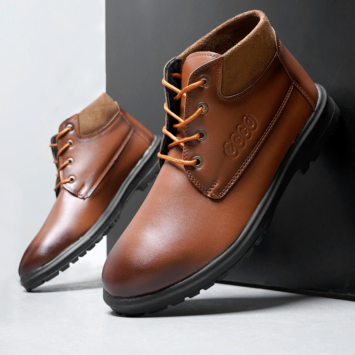 نیم بوت مردانه COCO عسلی مدلEmano