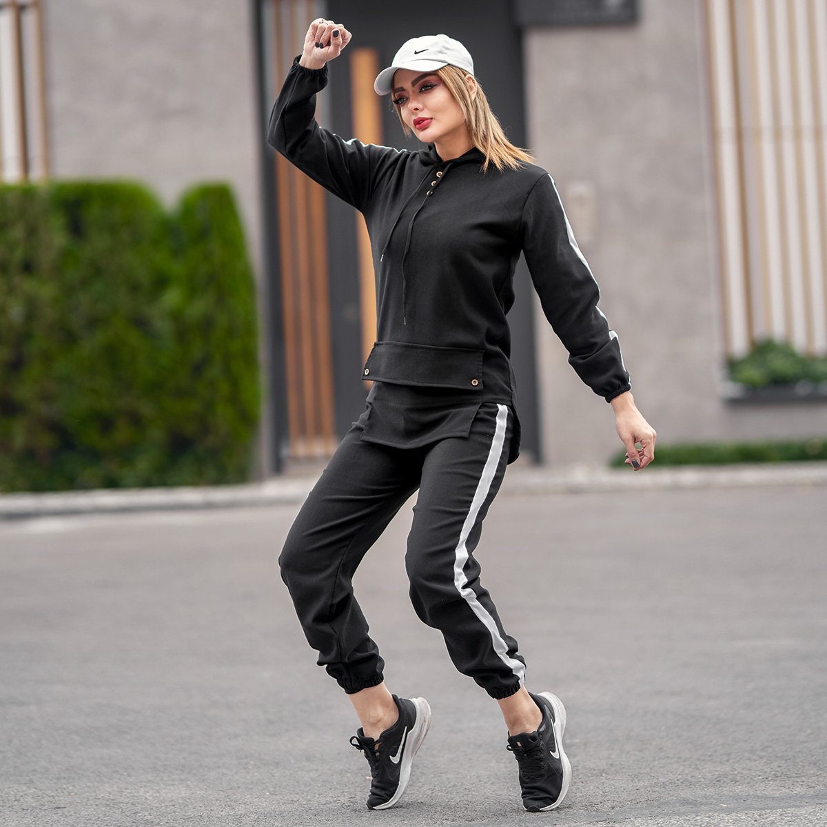 ست هودی شلوار جیب جلو مشکی دخترانه مدل Erina