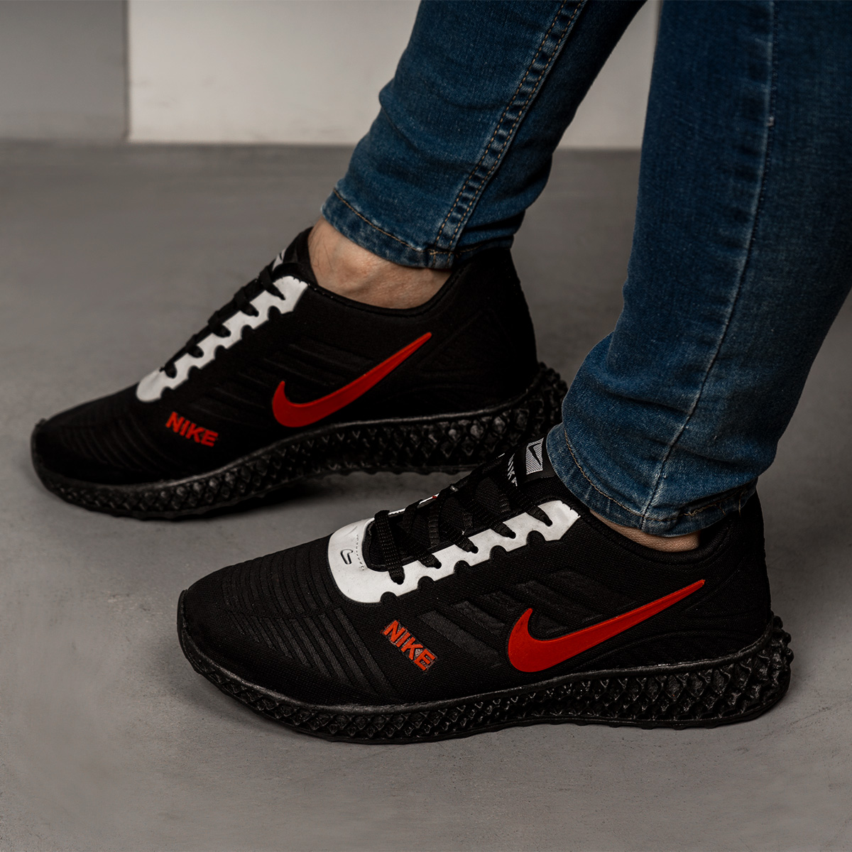 کفش ورزشی(T) نایک قرمز مدل Ht30