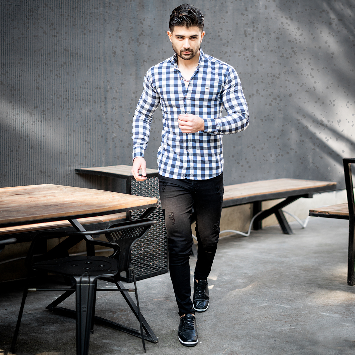 پیراهن مردانه چهارخونه آبی سفید مدل mika