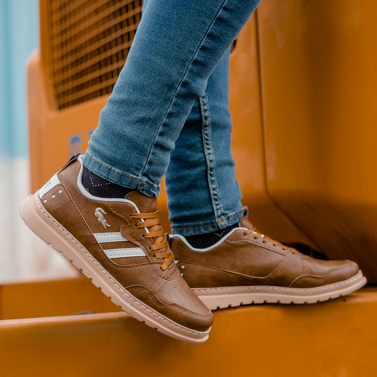 کفش تخت LACOSTE مردانه قهوه ای مدلLifan