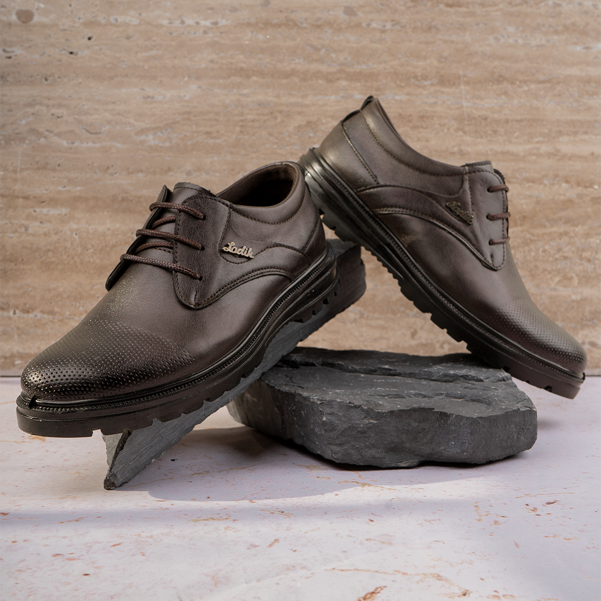 کفش رسمی مردانه قهوه ای مدل Rada