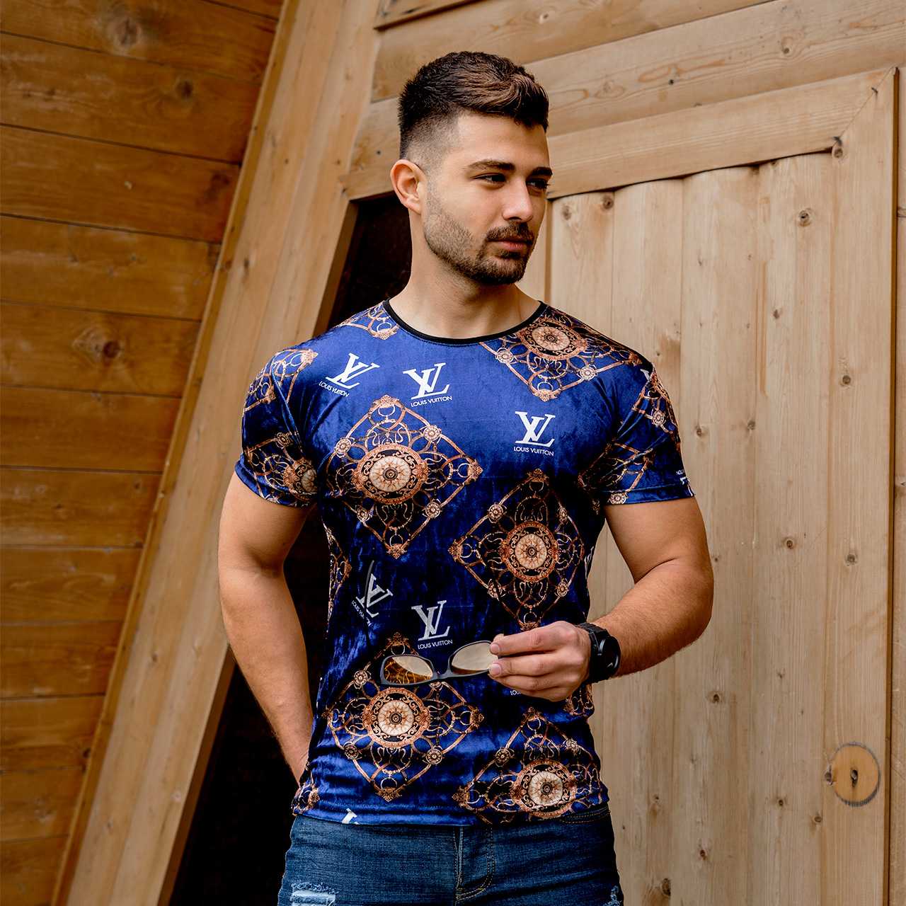 تیشرت مخملLV مردانه مدل Karpi