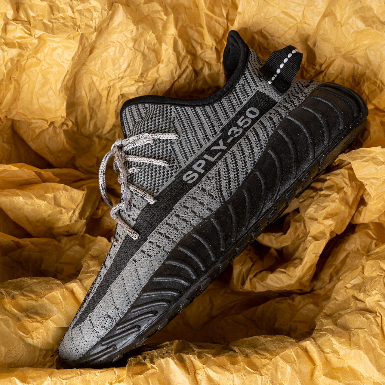 کفش Adidas طوسی مردانه مدل Yeezy 350