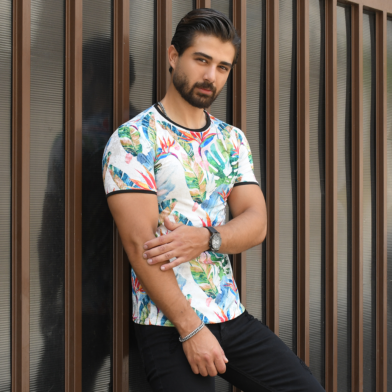 تیشرت مخمل مردانه طرح هاوایی مدل Yara