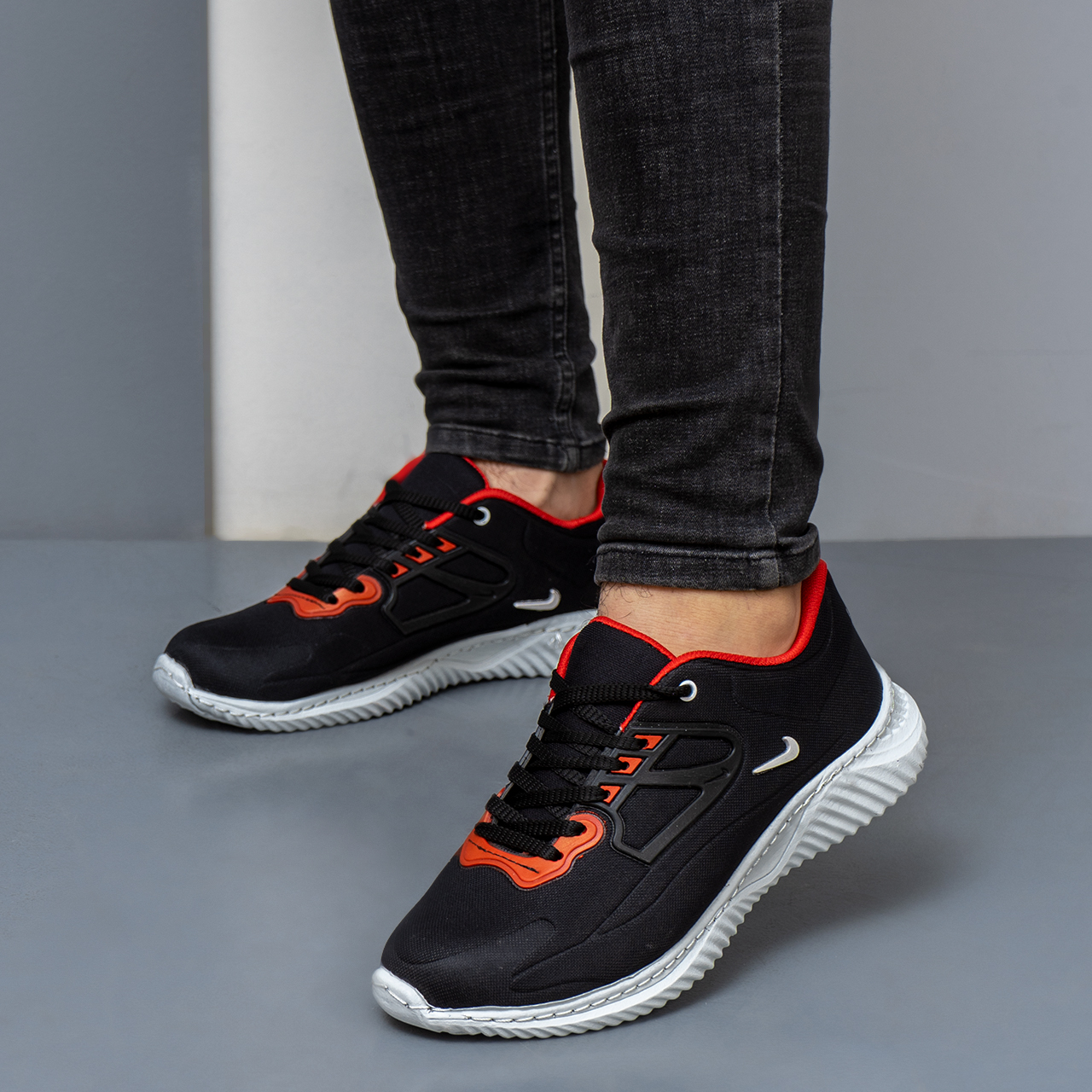 کفش ورزشی مردانه مشکی نایک(T) مدل P82