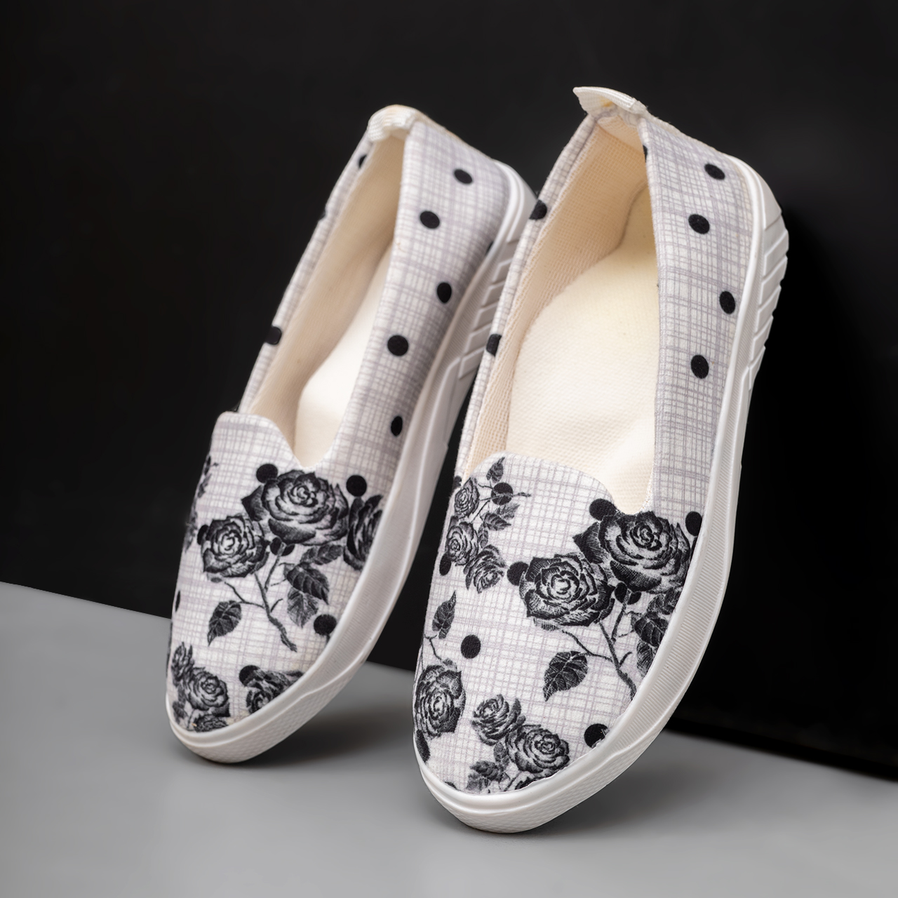 کفش تخت زنانه سفید مدل X251