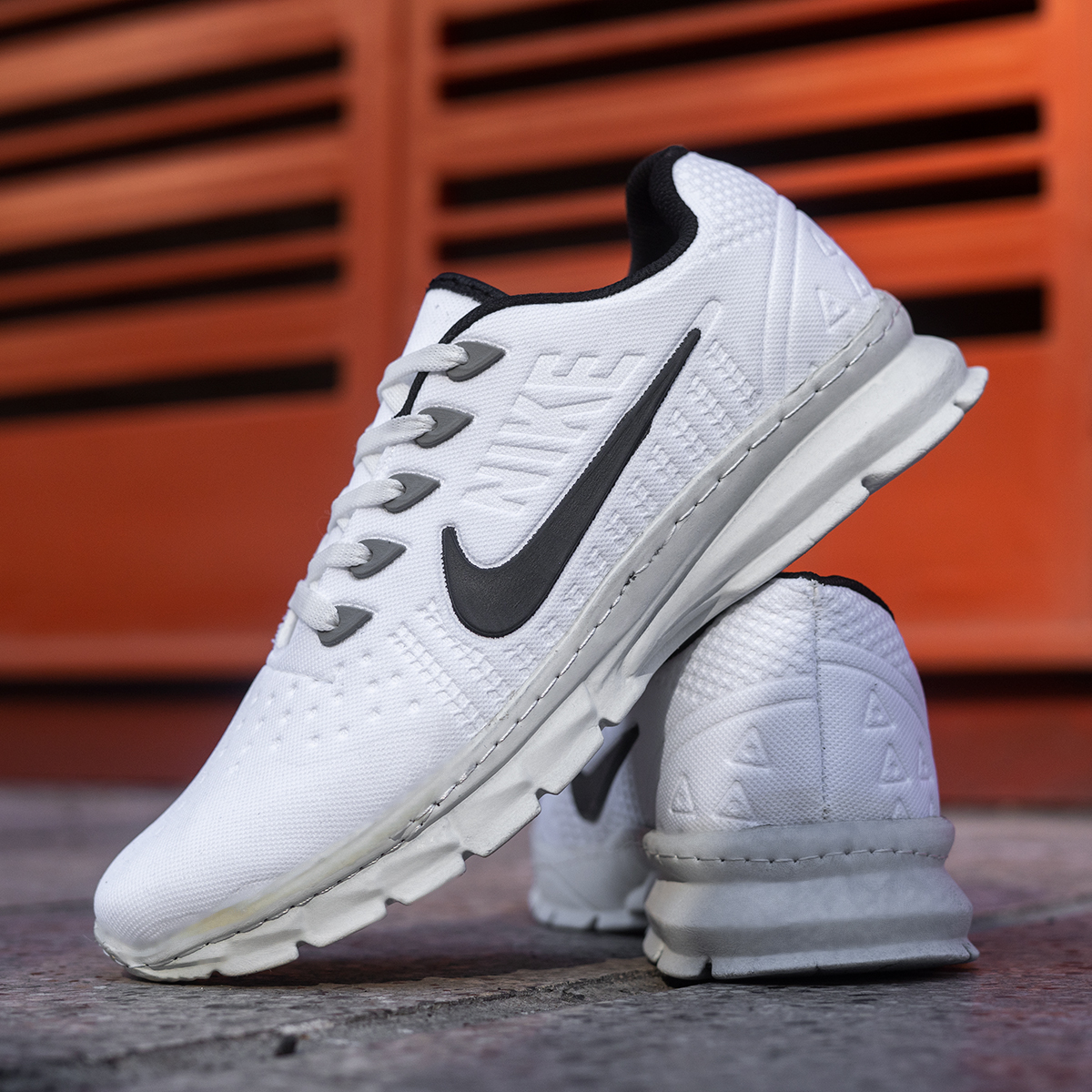 کفش ورزشی (T) سفید مردانه مدل Bavan