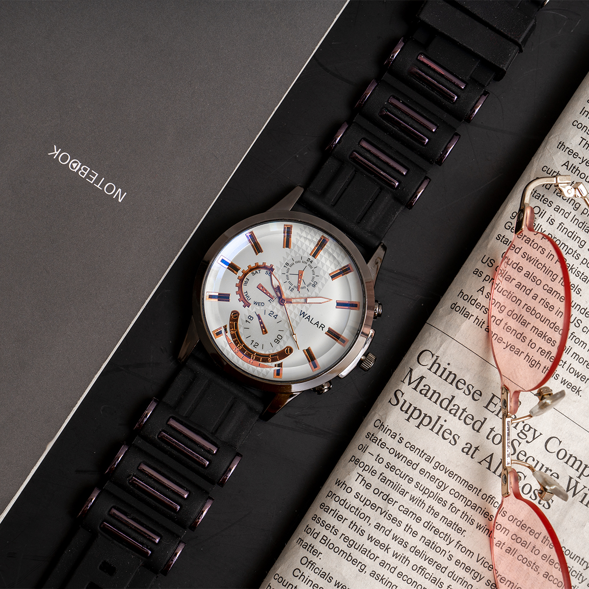 ساعت مردانه walar مشکی صفحه سفیدمدل A720