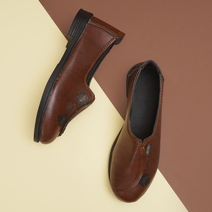 کفش قهوه ای زنانه مدل Paeez