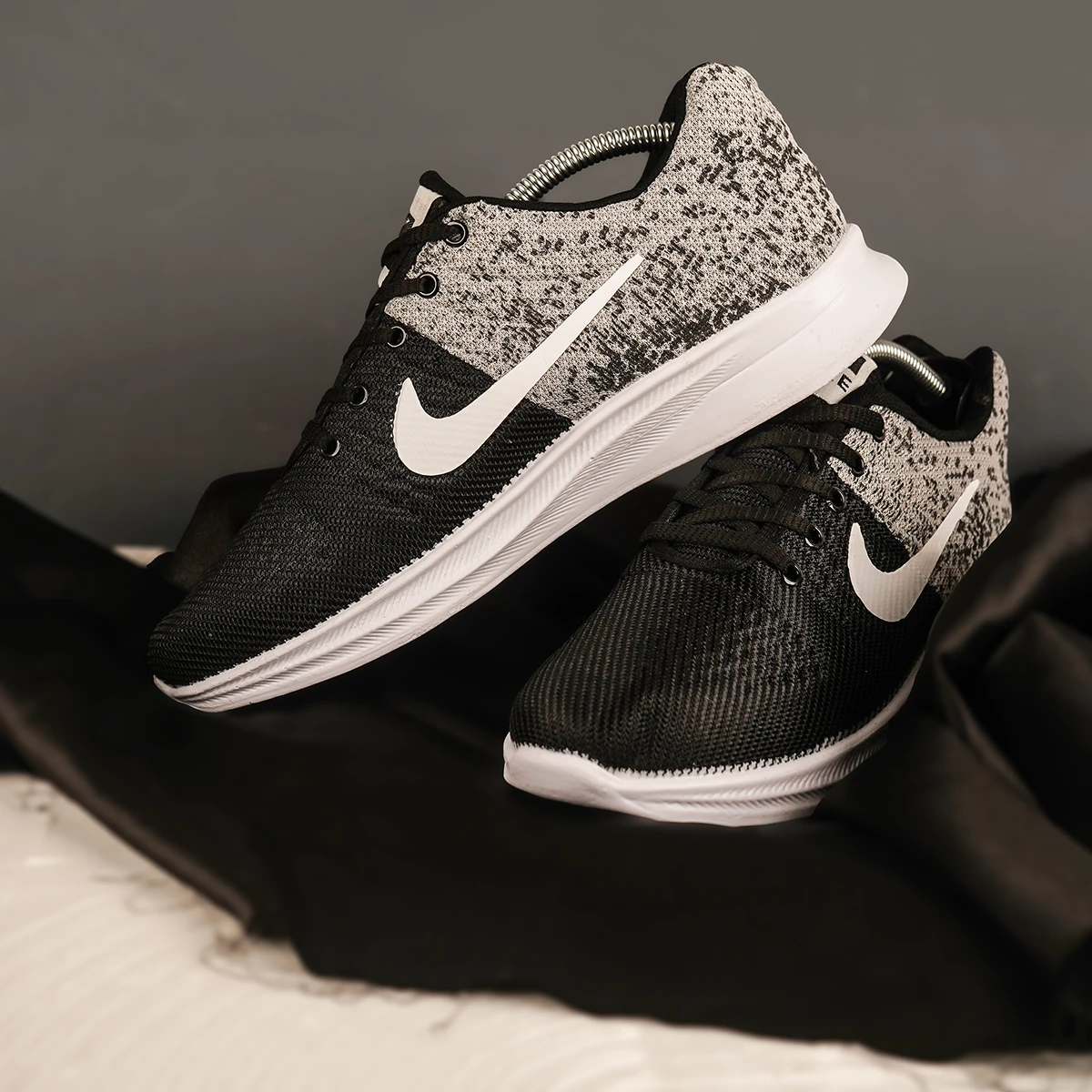 کفش ورزشی نایک مشکی طوسی مردانه مدل Saber