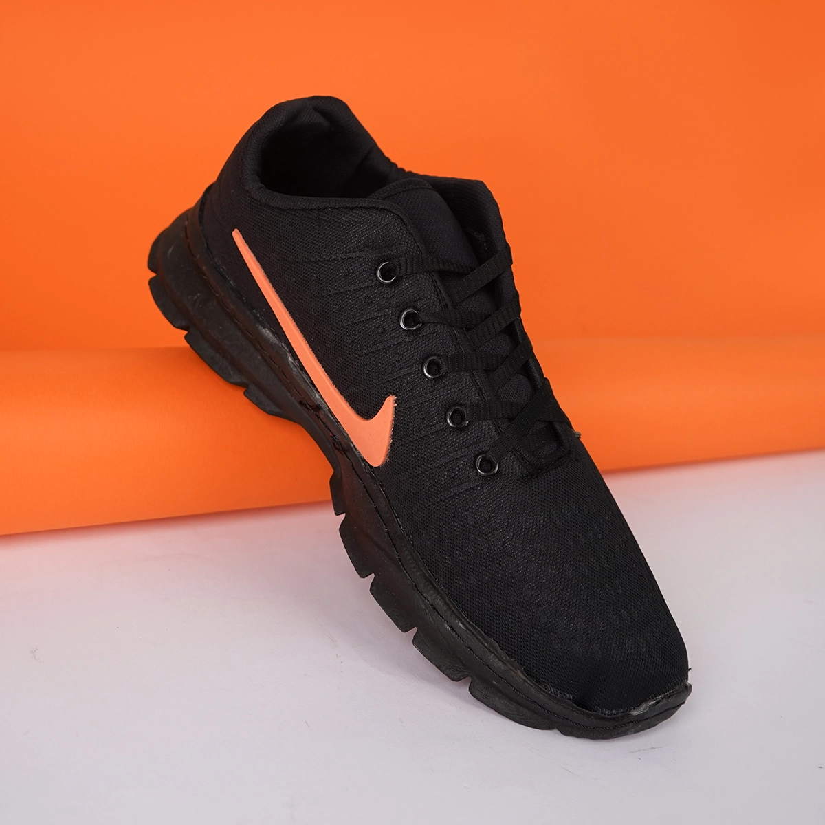 کفش ورزشی مردانه مشکی مدل Pavlo