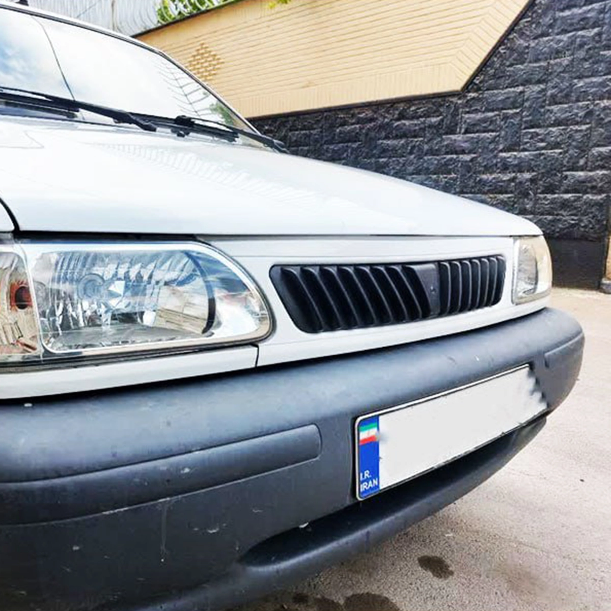 مکمل جلو پنجره پراید