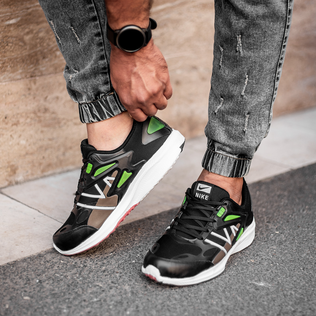 کفش ورزشی Nike مردانه مشکی سبز مدل Cobi