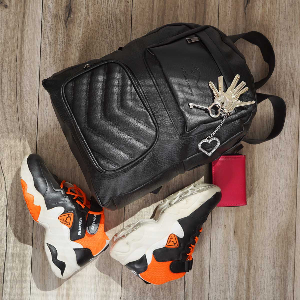 کوله پشتی چرم طرح کانگورو مدل Carson