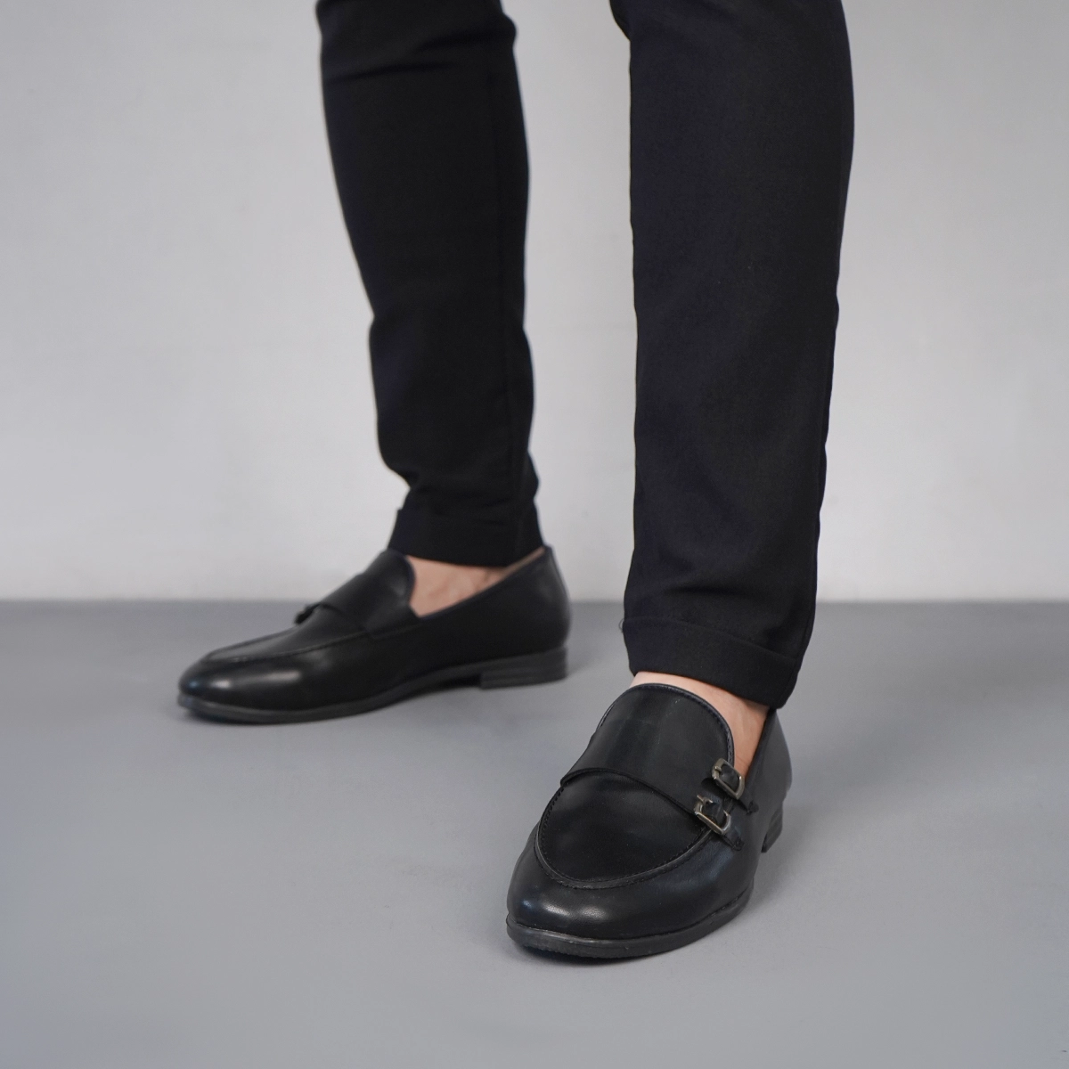 کالج مردانه مشکی سگکی مدل daniel